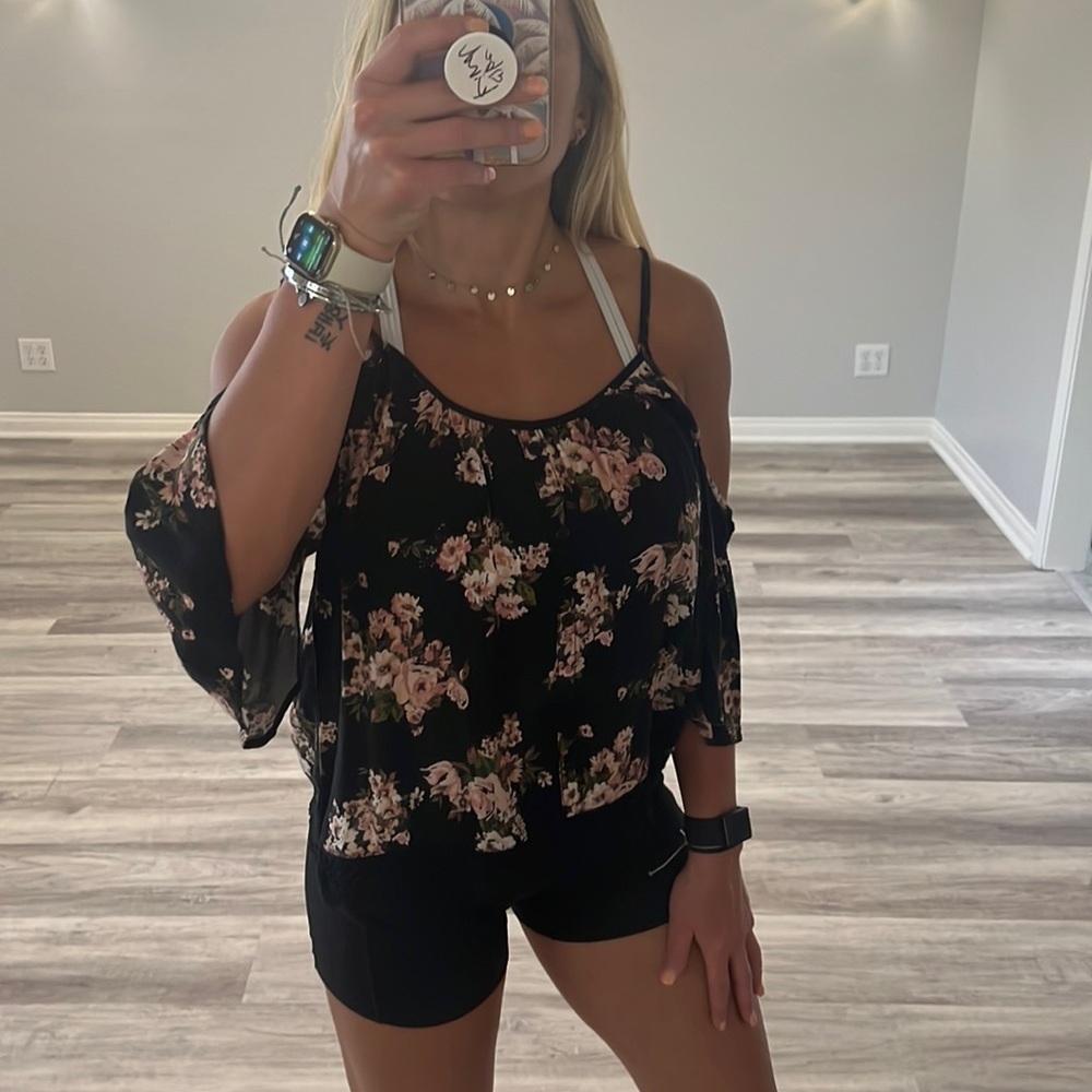 Tilt shirt